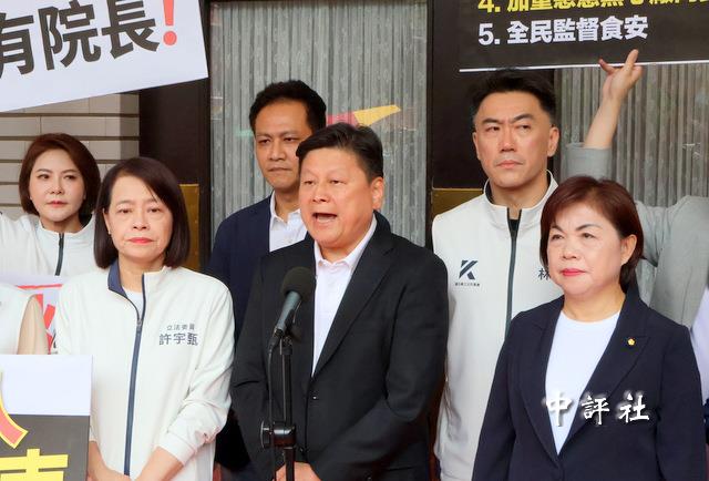 傅崐萁率藍委轟卓榮泰下台 批民進黨毒台 傅崐萁率藍委轟卓榮泰下台 批民進黨毒台