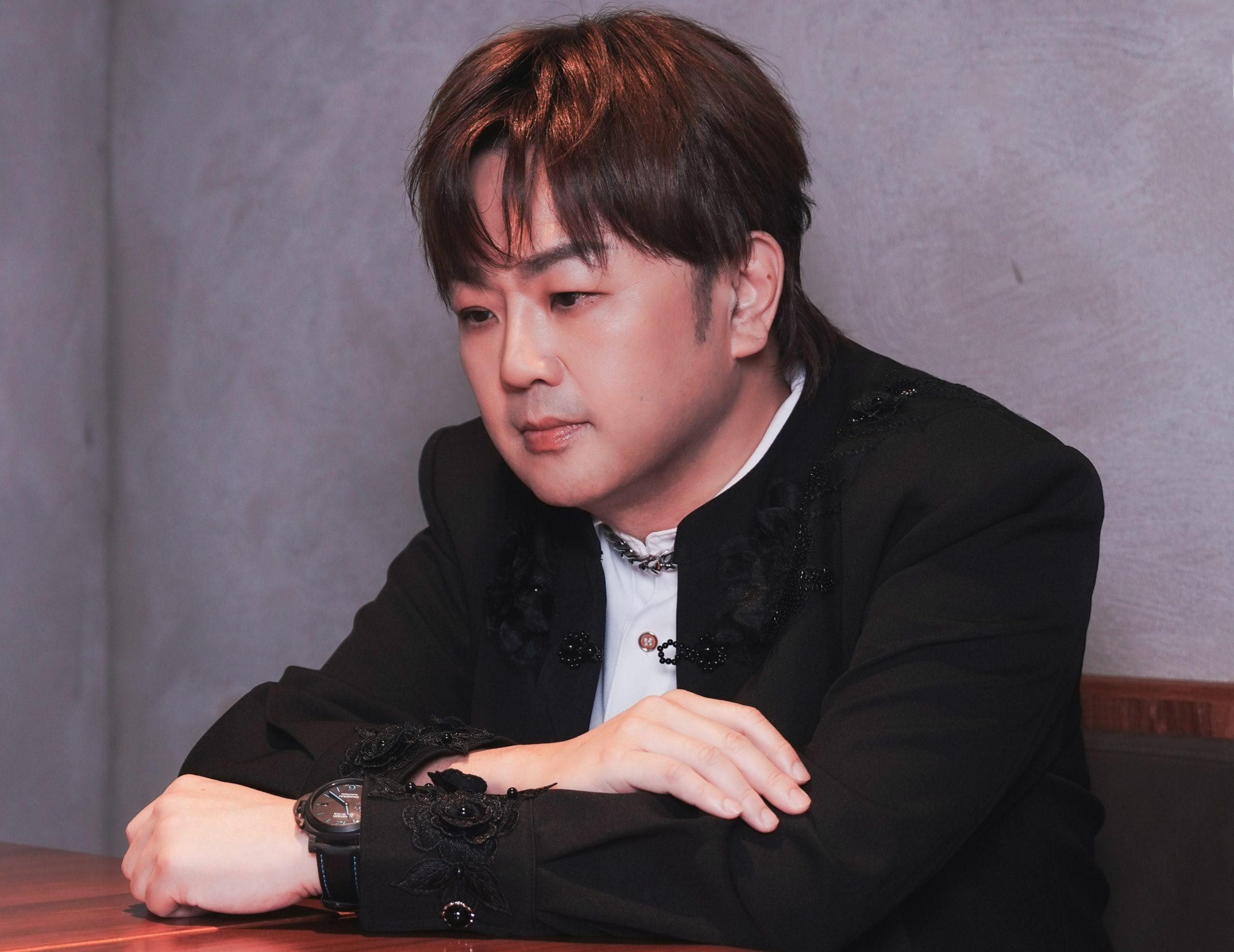 Owen 蘇震洋推出人生第一張個人專輯  父親卻等不到作品發行便離世 留下無法彌補的遺憾