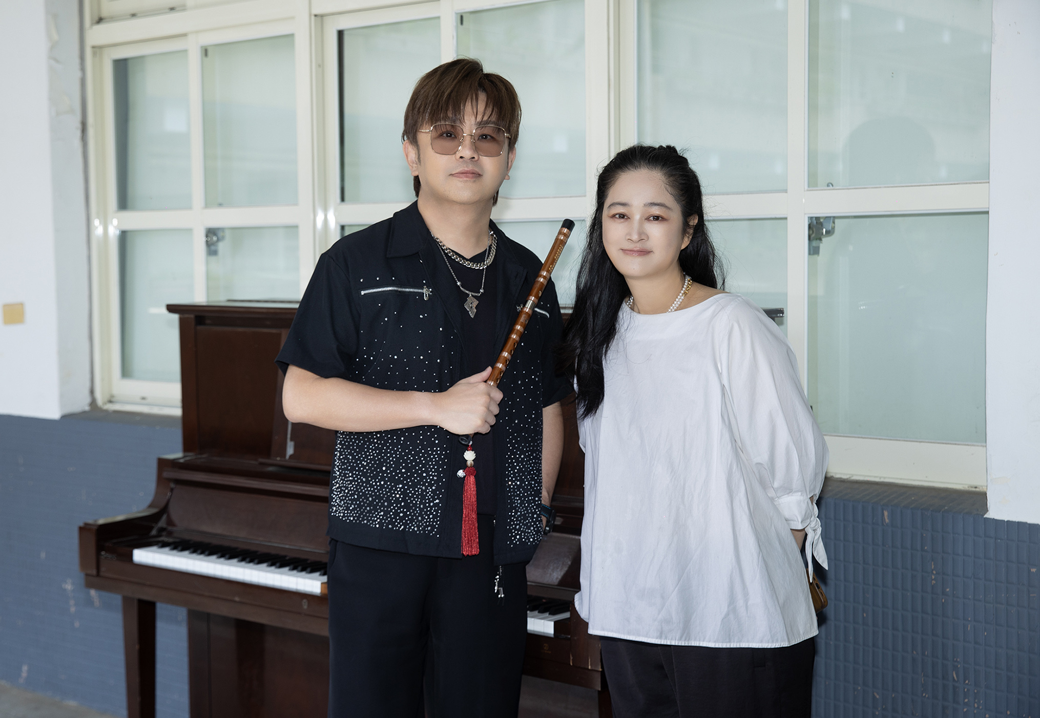蘇震洋獲曹登昌與依拜維吉 華語樂壇「金曲夫妻檔」助攻京劇合聲 還秀中國笛聲演奏