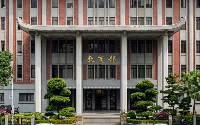可以改課綱，不能改歷史