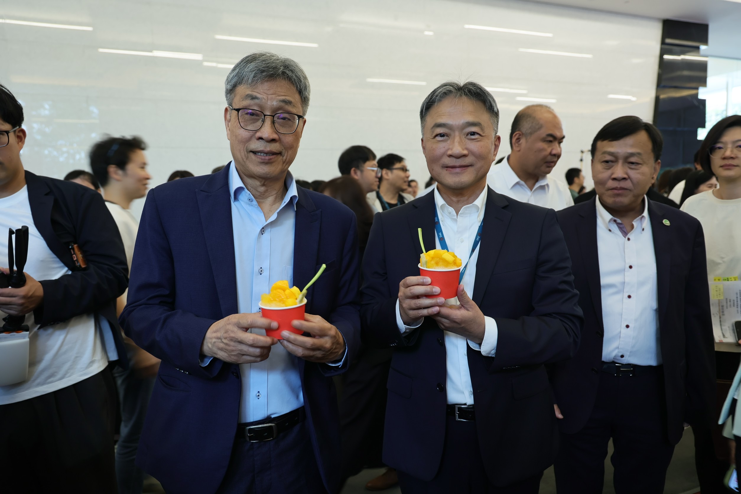 芒果與好茶直入台肥TFC南港總部　科技人的午後救贖