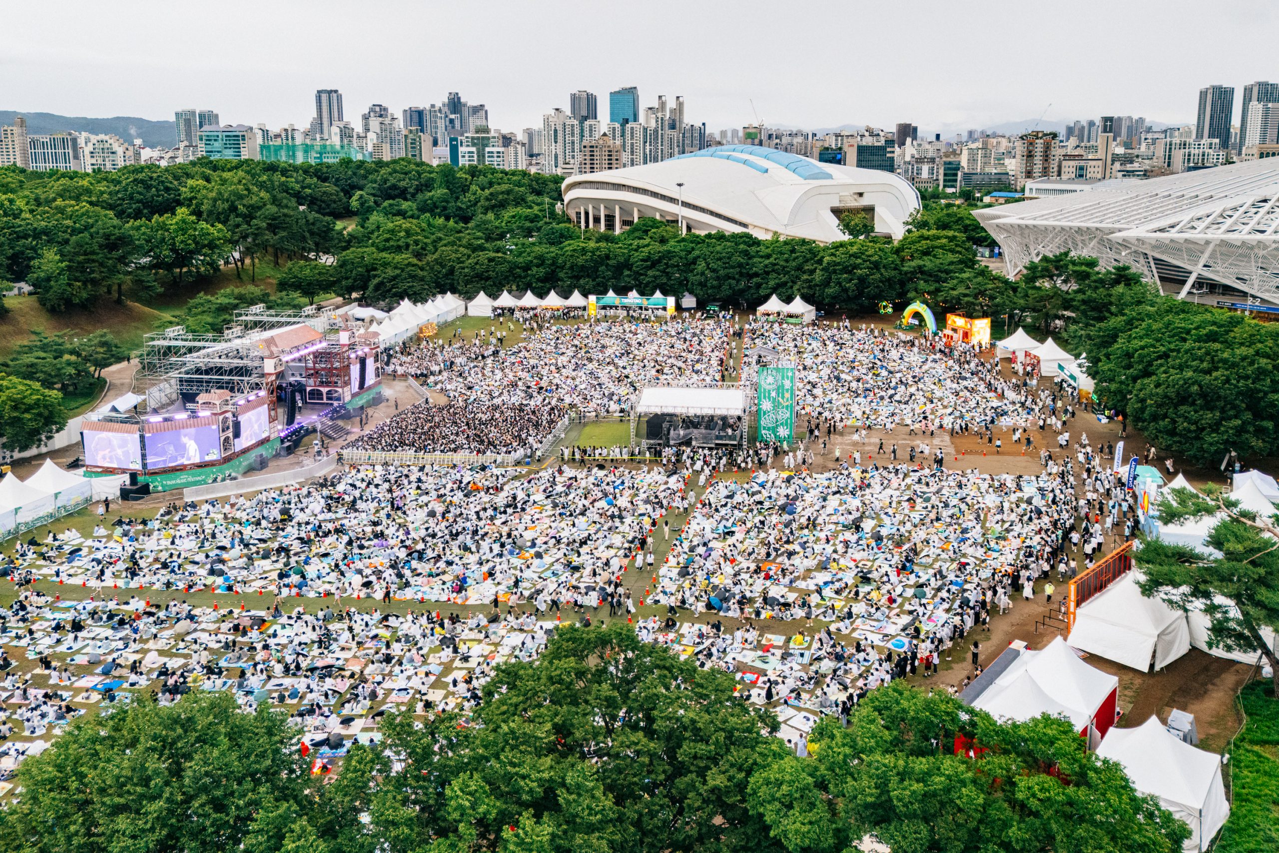 韓國最 chill 公園音樂節初跨海 首次獻高雄躺在草地吹海風聽歌