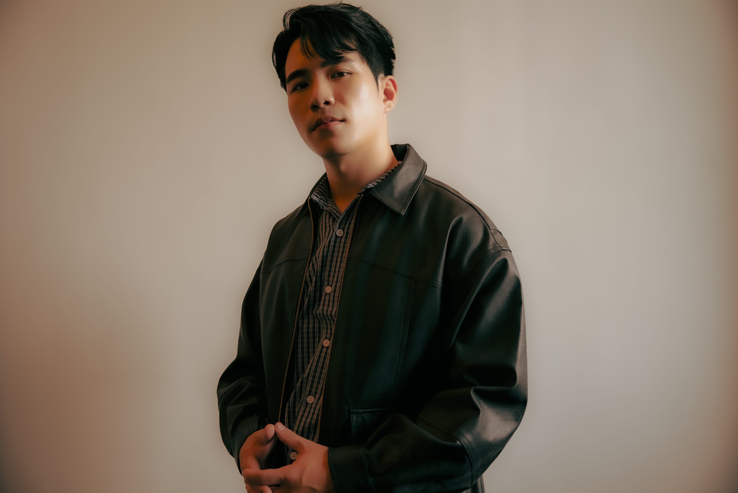 「憲哥給我的勇氣!」把吳宗憲的鼓勵當「人生光明燈」!黃珌JunJ不做早餐店老闆改當全職歌手全力衝刺! 「憲哥給我的勇氣!」把吳宗憲的鼓勵當「人生光明燈」!黃珌JunJ不做早餐店老闆改當全職歌手全力衝刺!