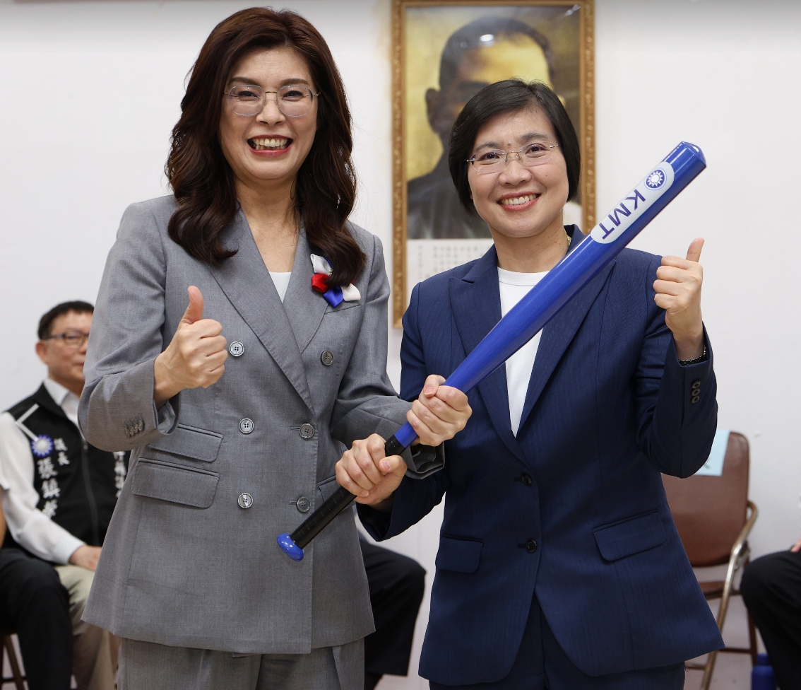新竹縣國民黨整隊完成　鄭麗文、楊文科同喊吹起團結號角打贏五合一　全力支持徐欣瑩