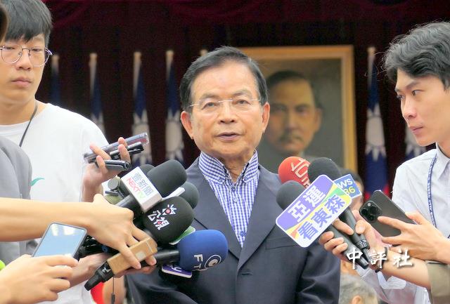 陸偷渡客駕艇進台北港　賴士葆批海防大破口
