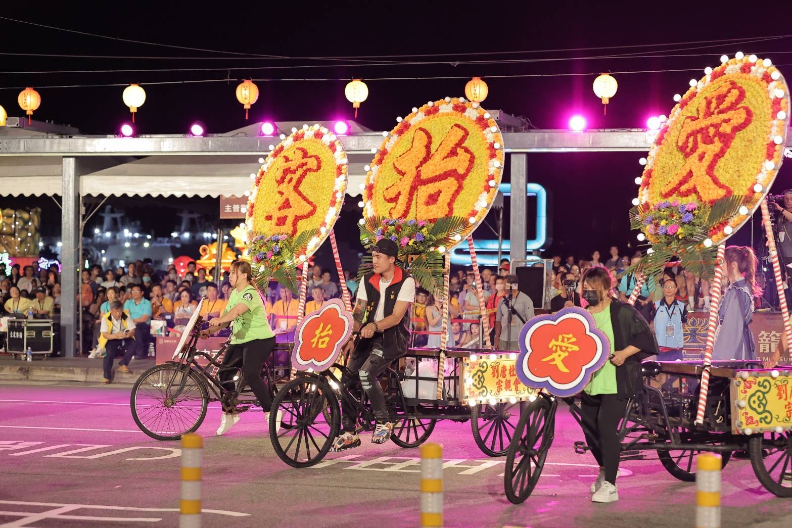 鷄籠中元祭放水燈遊行 謝國樑:傳承172年文化底蘊展現族群和融與港都活力 鷄籠中元祭放水燈遊行 謝國樑:傳承172年文化底蘊展現族群和融與港都活力