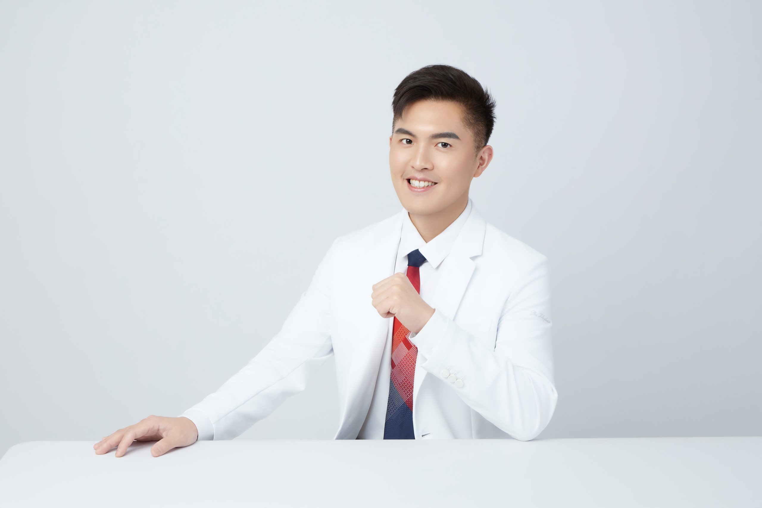 經前症候群（PMS）情緒穩定也需要原料：從血清素路徑理解經前那幾天