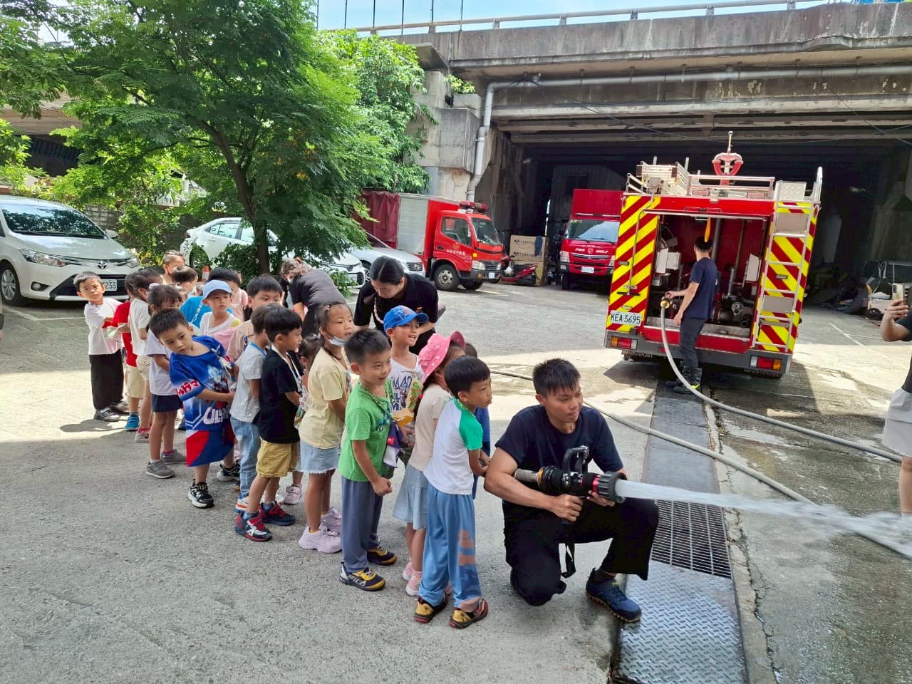 幼童快樂學防災！南榮幼兒園參訪仁愛消防分隊體驗防災宣導活動