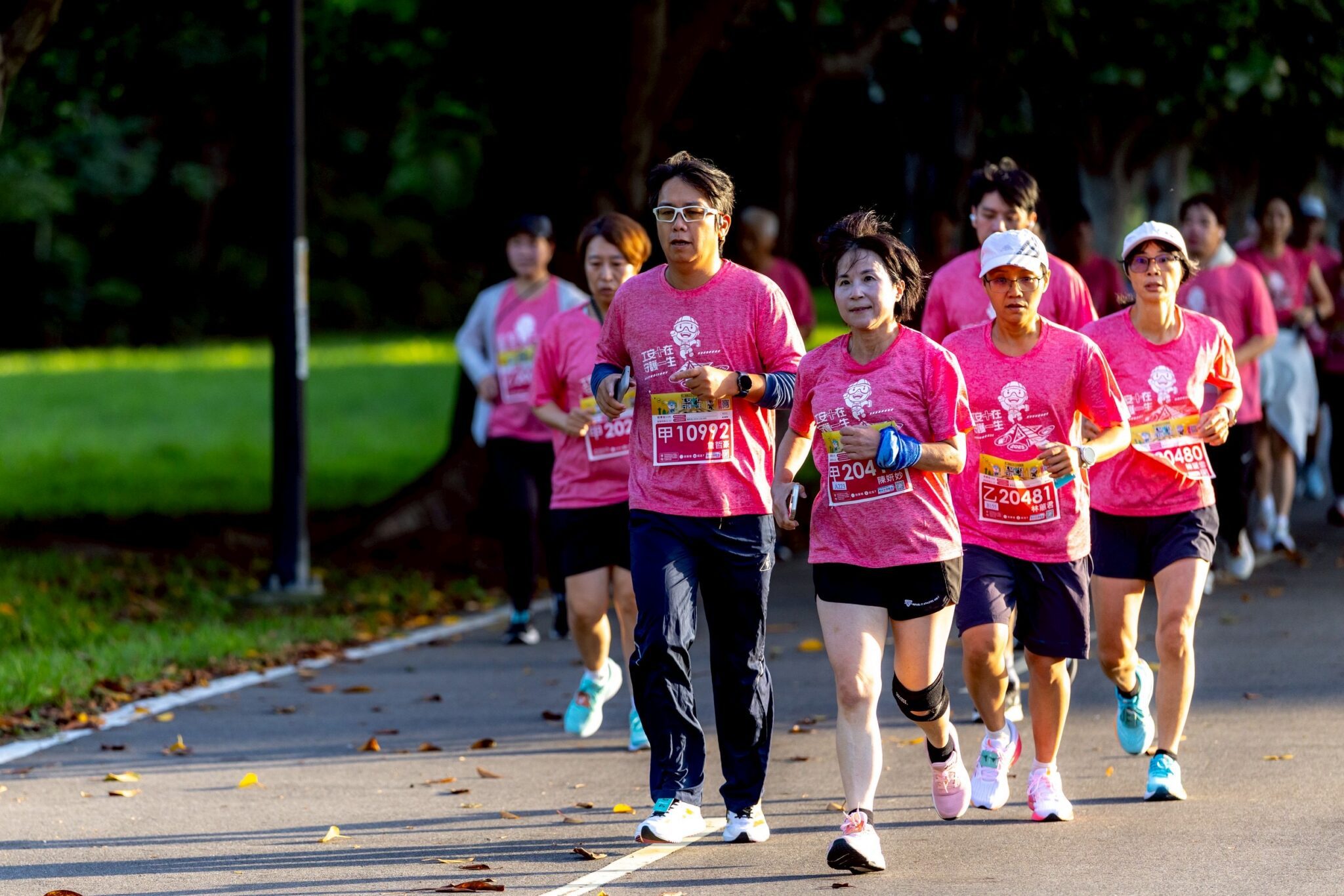 新北第11屆工安盃路跑今晨登場 大小市民3000多人參與 共同追求健康樂活 新北第11屆工安盃路跑今晨登場 大小市民3000多人參與 共同追求健康樂活