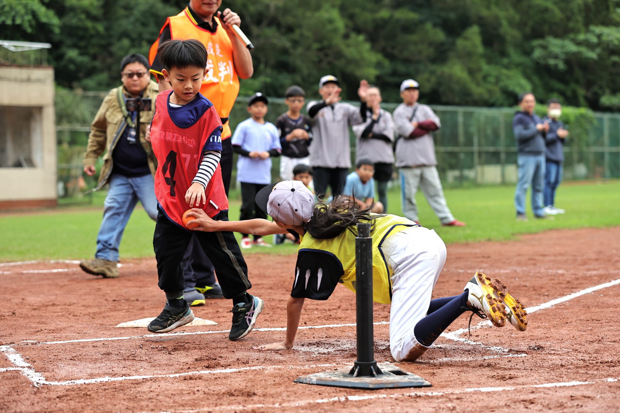 原民親子樂樂棒球賽擴大舉行　基隆打造友善家庭與文化共融的運動城市