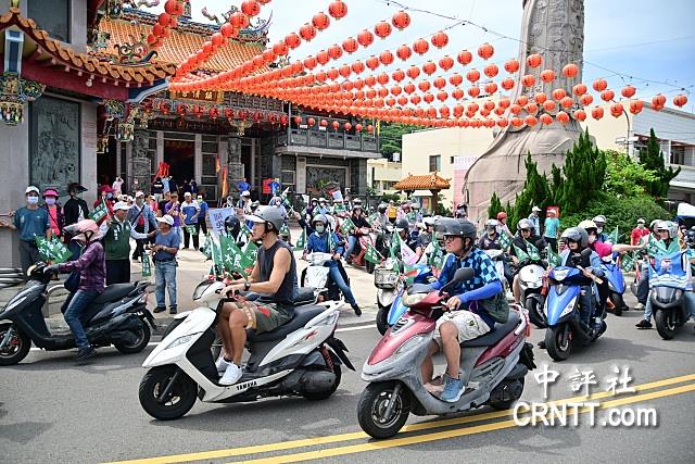 百輛機車台中掃街衝刺大罷免　對決反罷造勢