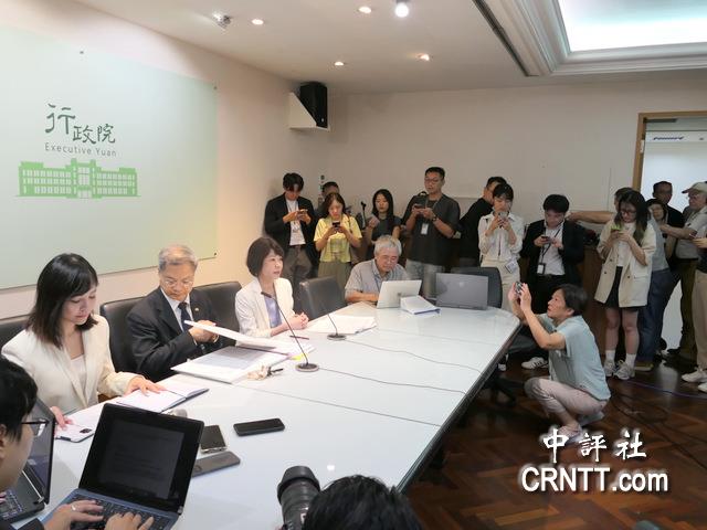 驚！關稅不只20%！行政院經貿辦稱美要疊加　受衝擊業者包含製造業部門的工具機、塑膠產業