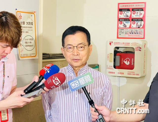 賴士葆轟卓榮泰不下台　對撞立院讓台灣空轉