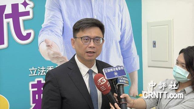高雄初選新系較勁　賴瑞隆、許智傑別苗頭