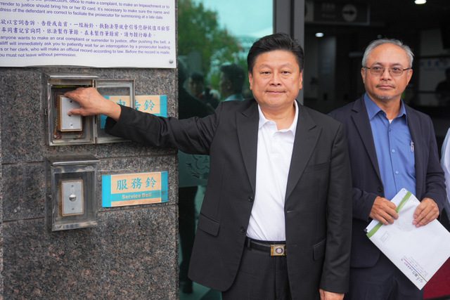 傅崐萁譴責花蓮議長張峻暴力 今提告六罪狀 傅崐萁譴責花蓮議長張峻暴力 今提告六罪狀