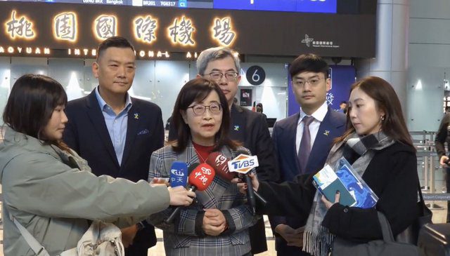 林奕華率代表團赴滬　議員官員等共120人