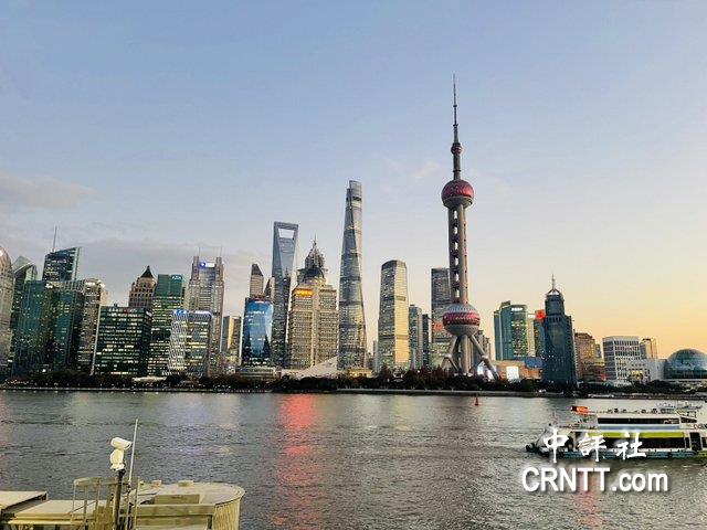 虹口濱江夜景寒風旅客如織　不知蔣萬安28日要來