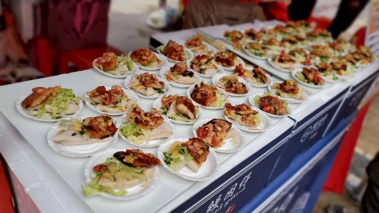 雲林鰻夯上場 雲縣府攜手產地業者前進新竹巨城展現國產鰻魚美味