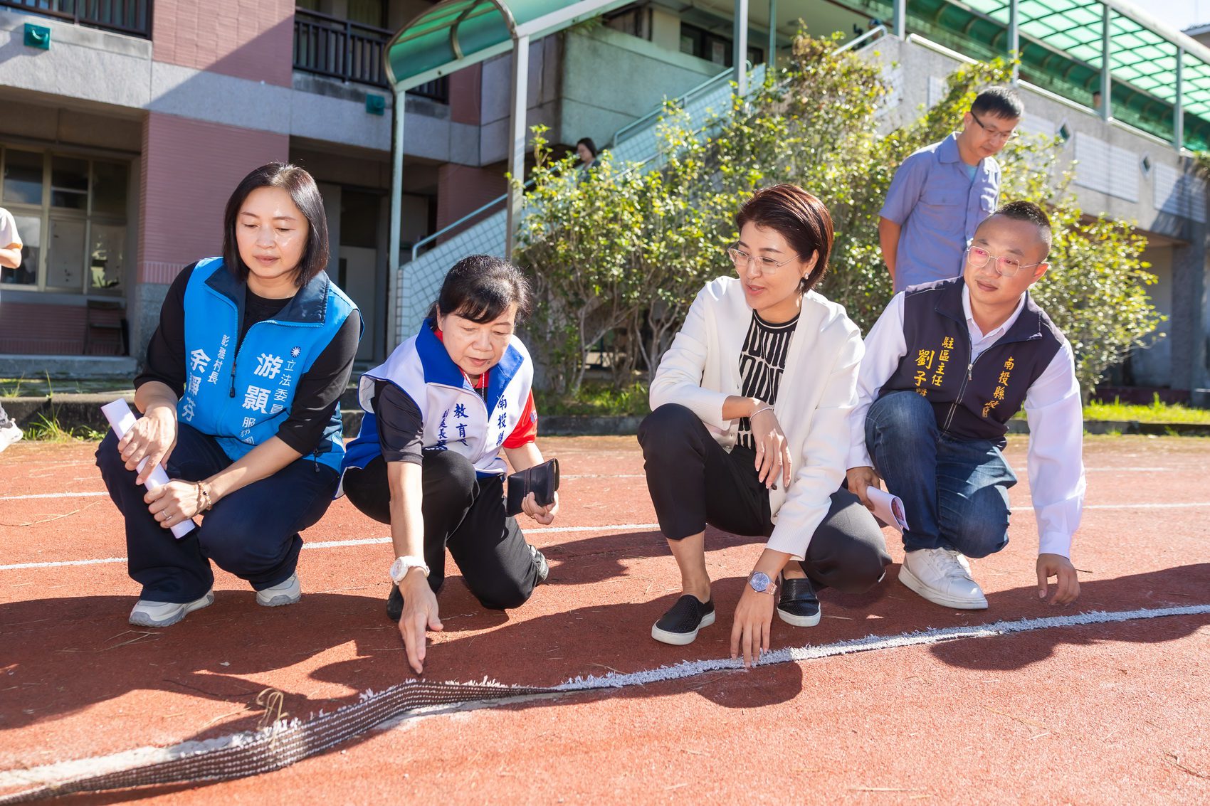 投縣府將斥資945萬元整修 鹿谷國中操場 投縣府將斥資945萬元整修 鹿谷國中操場