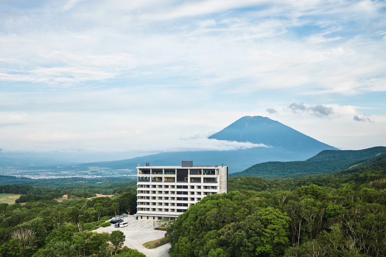 Chalet Ivy Weiss 宣布2025冬季迎賓 二世古Hanazono Weiss山谷間的隱世新奢旅居