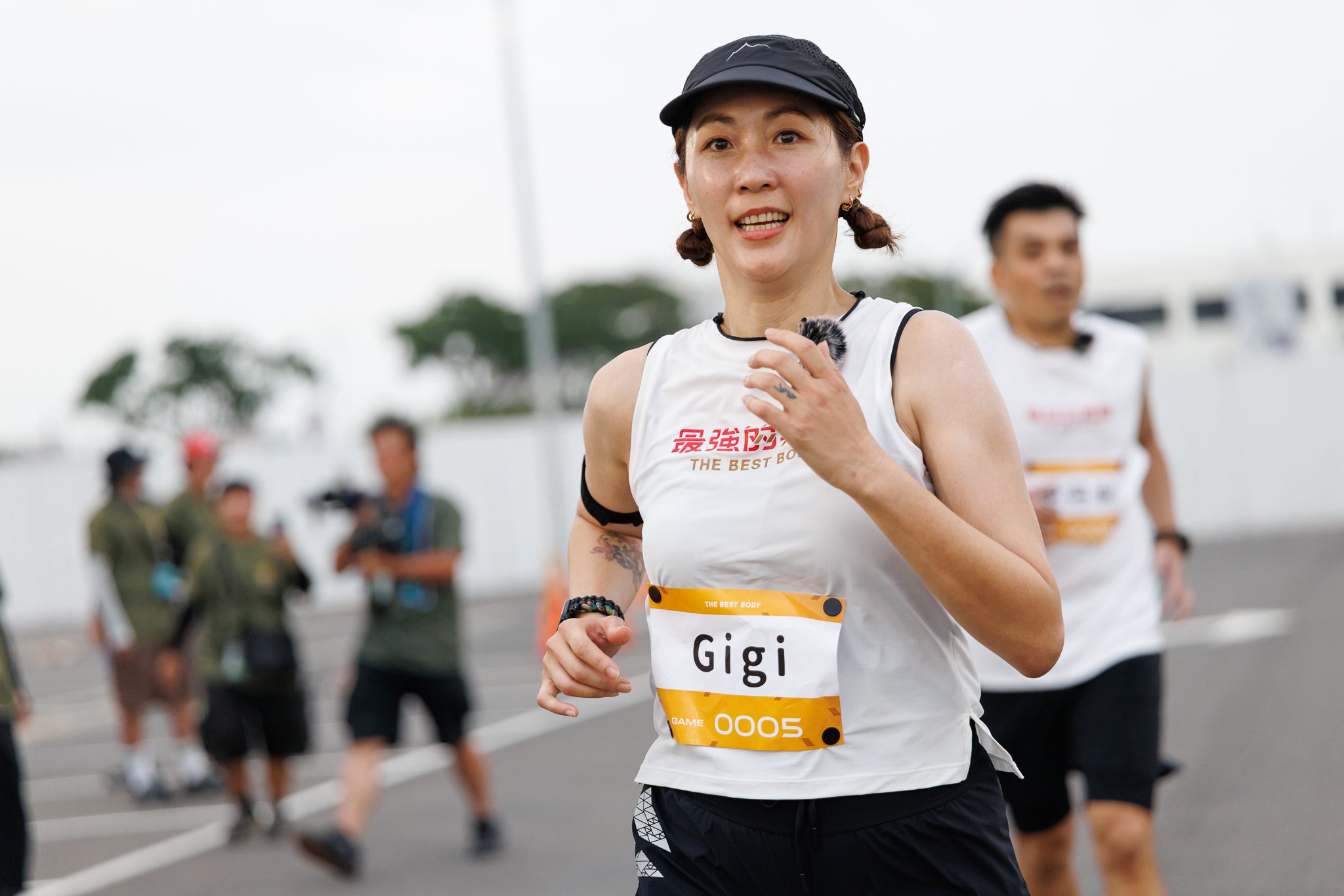 Gigi 翻沙包卡關淚崩 老公史丹利肯定 妳已經很棒了