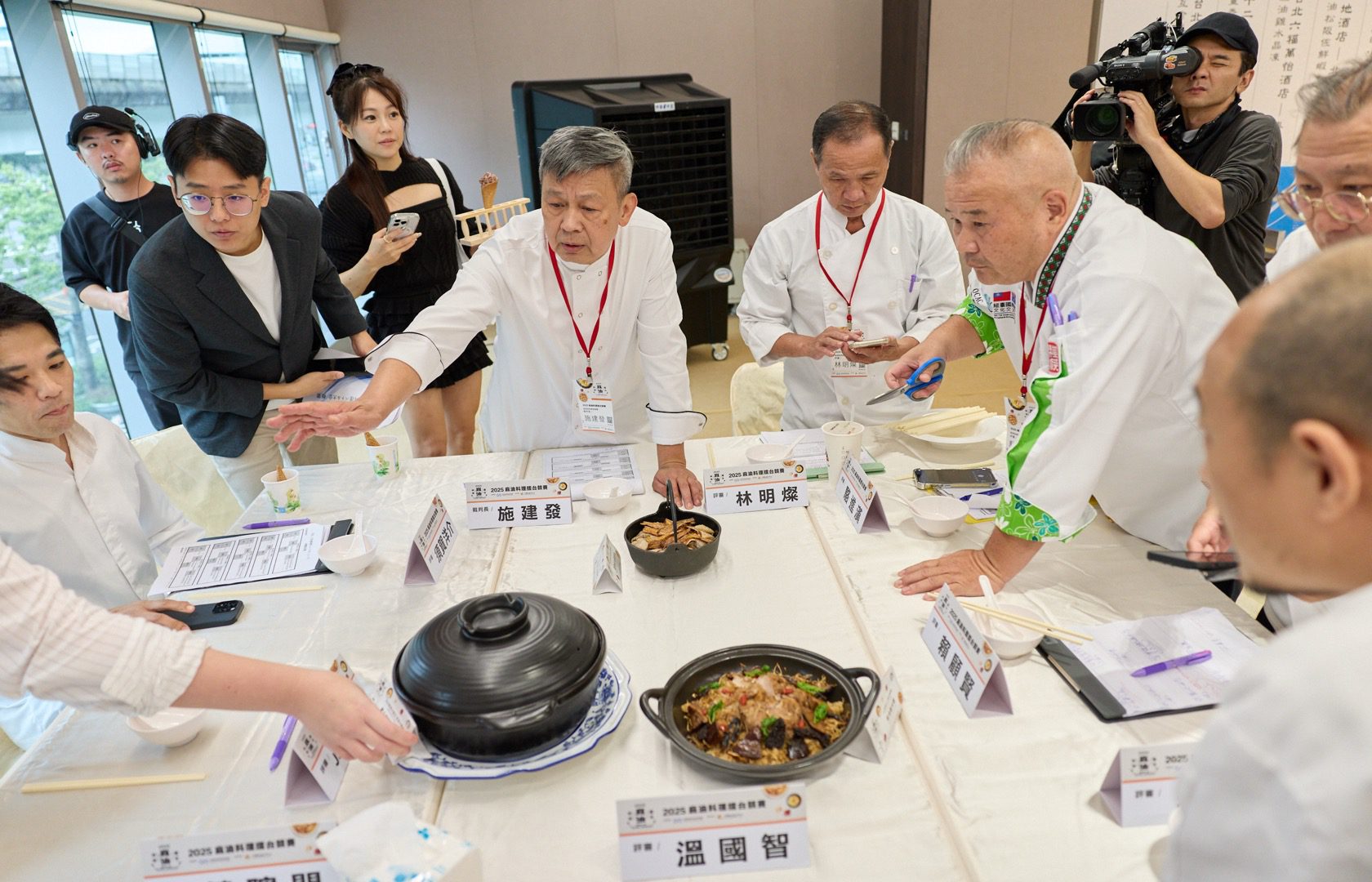 誰是麻油之王?2025麻油料理擂台決賽現場火熱開賽 誰是麻油之王?2025麻油料理擂台決賽現場火熱開賽
