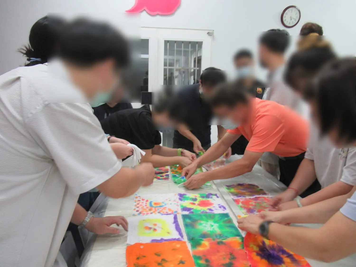 多元教化關懷嘉人  嘉義監獄舉辦「小聚日」課程　藝術療癒教輔與心社人員