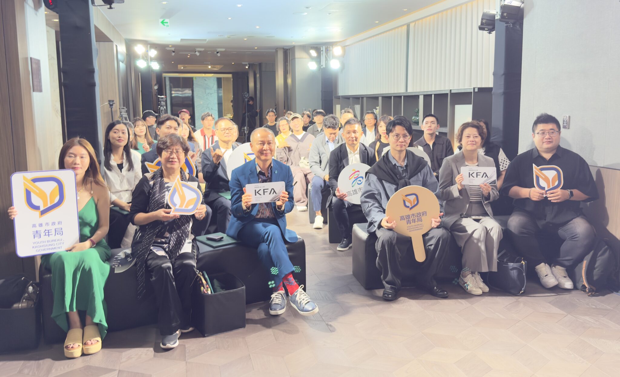 高雄時尚大賞入圍作品搶先看 八組新銳設計齊聚登場 演繹潮流預熱決賽舞台 高雄時尚大賞入圍作品搶先看 八組新銳設計齊聚登場 演繹潮流預熱決賽舞台