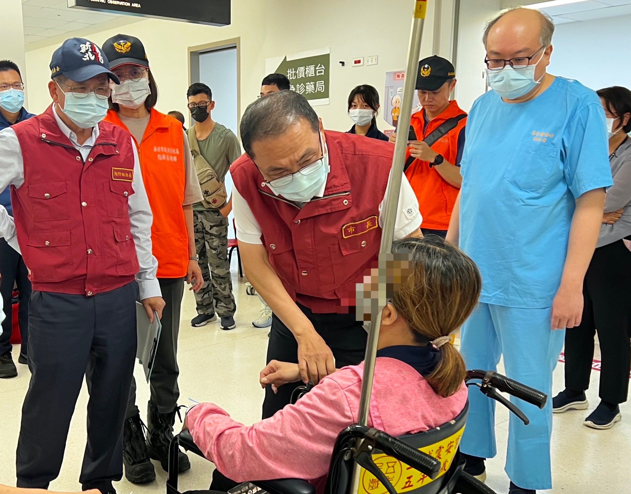 侯友宜今探視三峽車禍傷者及家屬　  望傷者早日康復　也將協同對肇事者求償