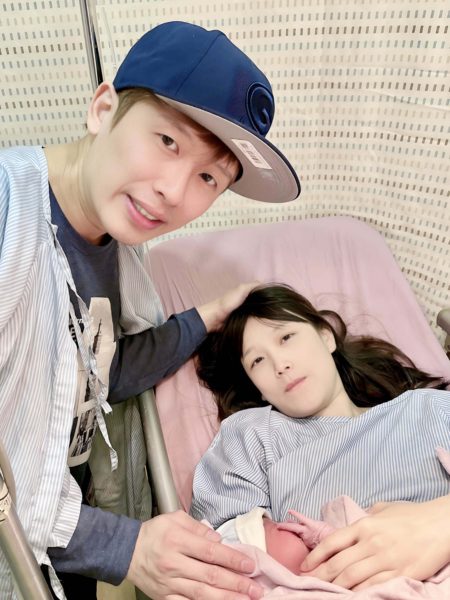 杏壇歌手陳昶均「五子登科」！一年一個月閃婚生女 連爸媽都來不及反應