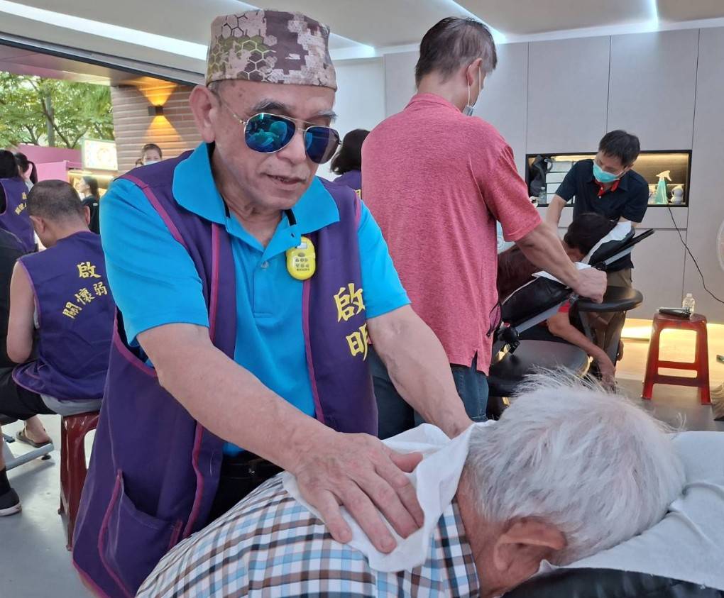 免費按摩體驗活動走入基隆社區 開拓視障按摩新契機 免費按摩體驗活動走入基隆社區 開拓視障按摩新契機