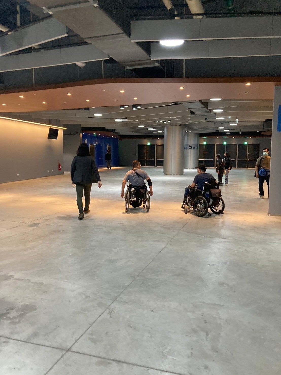 強化無障礙空間源頭審查　北市落實大型建物及場所通行零死角