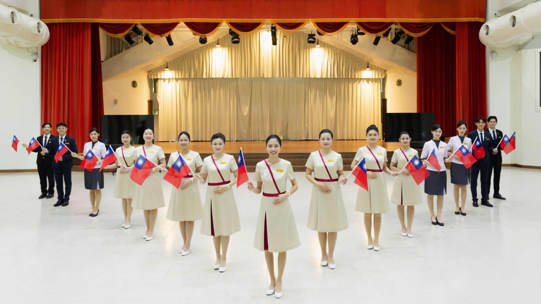 高雄首次！文藻親善大使獲選國慶禮賓接待團