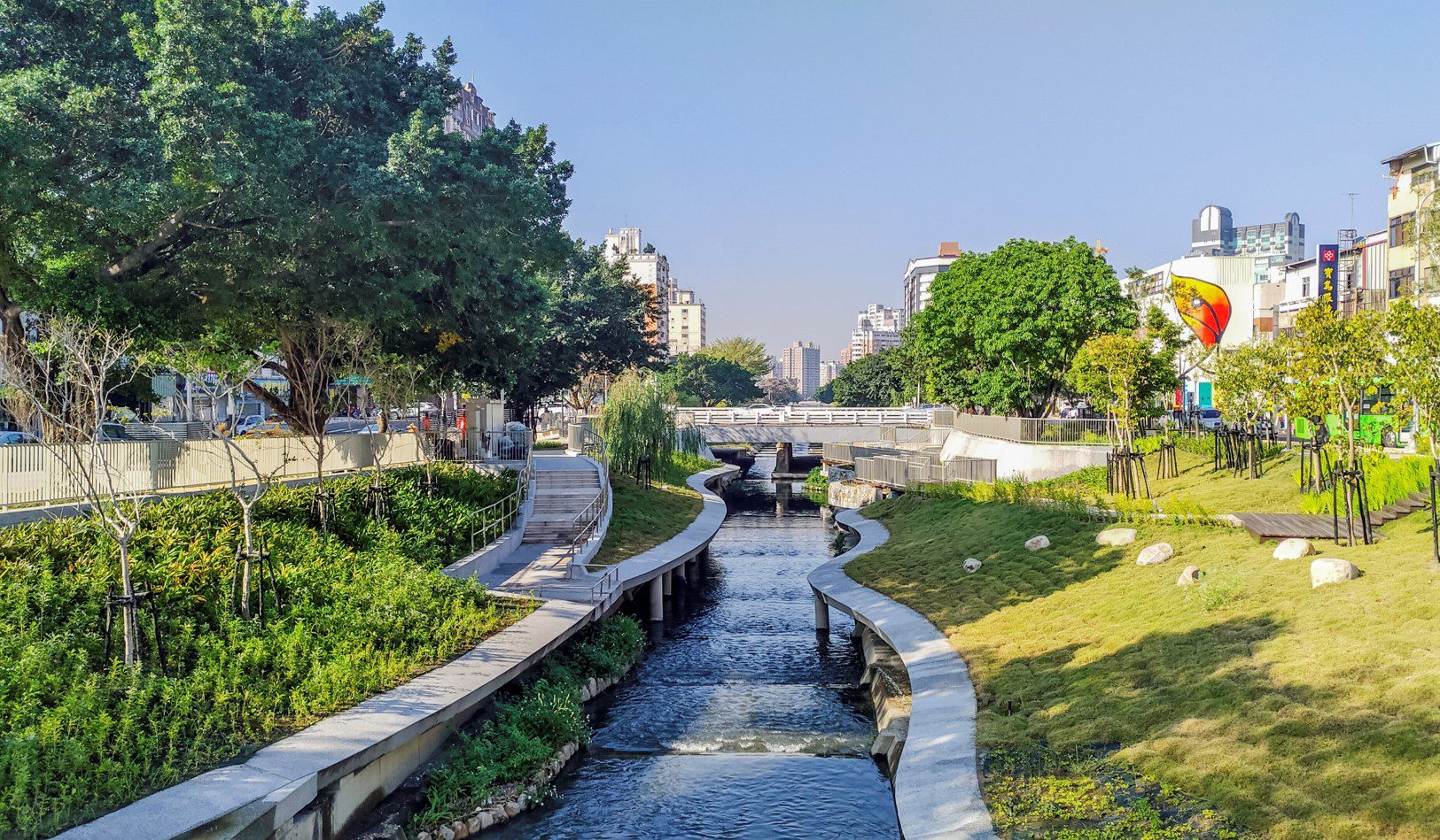 春節假期守護河川不打烊 　中市水利局打造葫蘆墩圳燈展迎新春