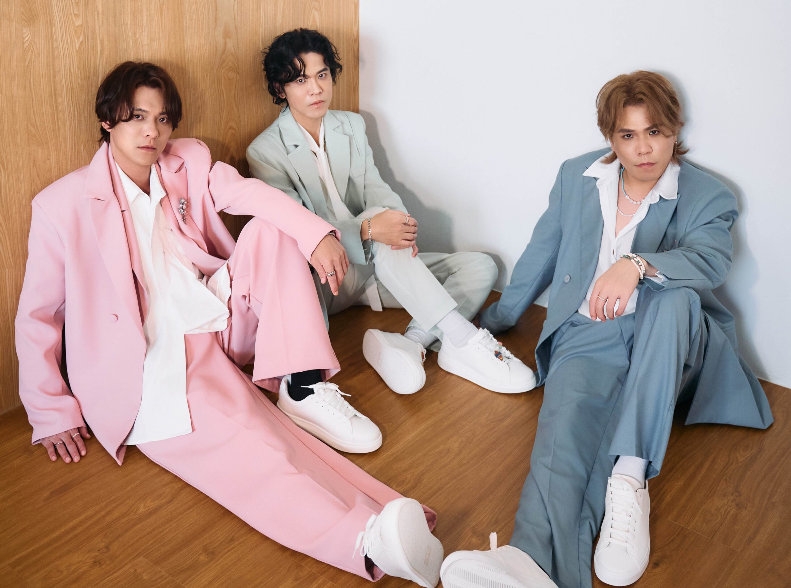李吳兄弟三原色演出新歌 MV 變李吳三色蛋坦承感情現況
