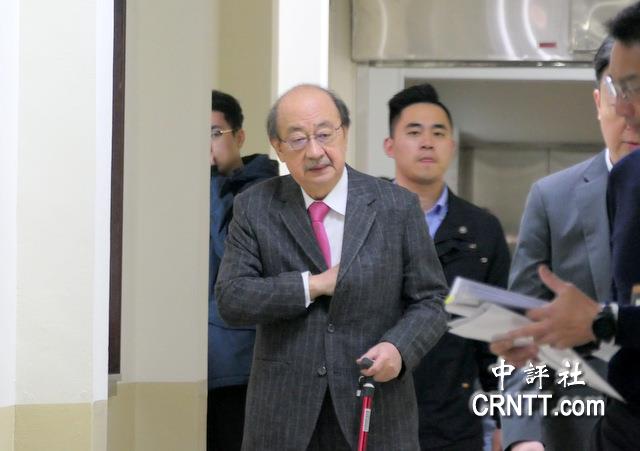 大罷免31+1比0完封　柯建銘臉書慘遭洗版　吳思瑤籲黨團幹部重整換血
