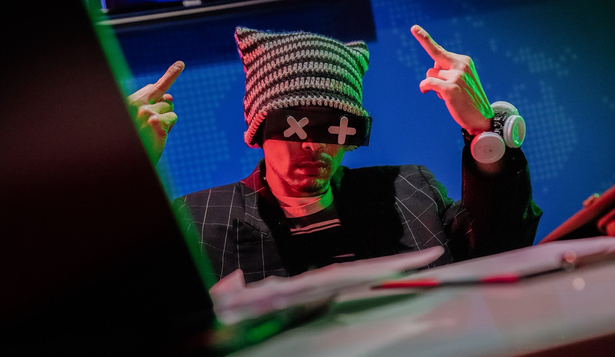 黃明志被標籤「殺人犯」「毒蟲」發新歌槓上大馬媒體 黃明志被標籤「殺人犯」「毒蟲」發新歌槓上大馬媒體